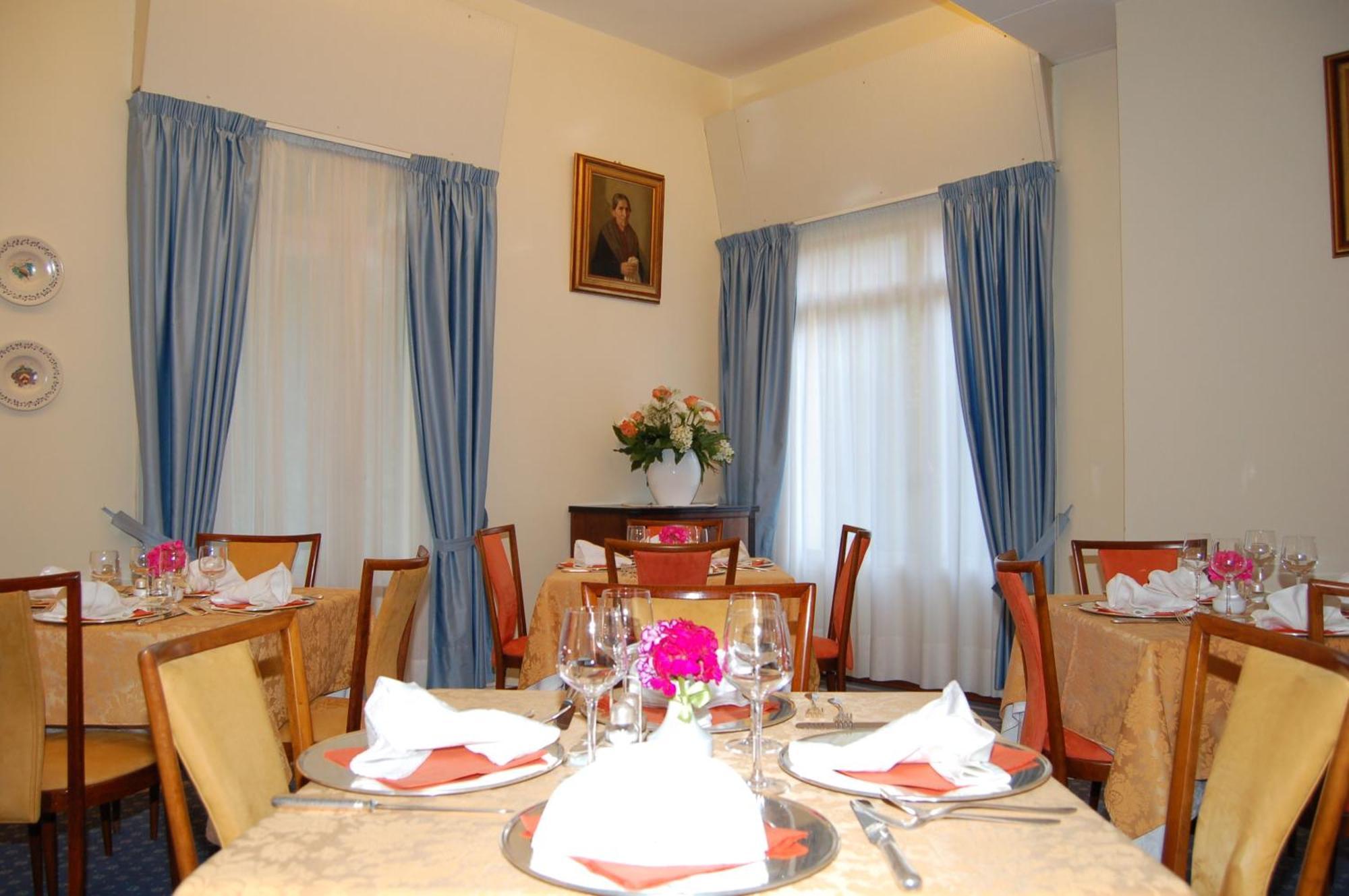 Hotel Broglia Sirmione Bagian luar foto