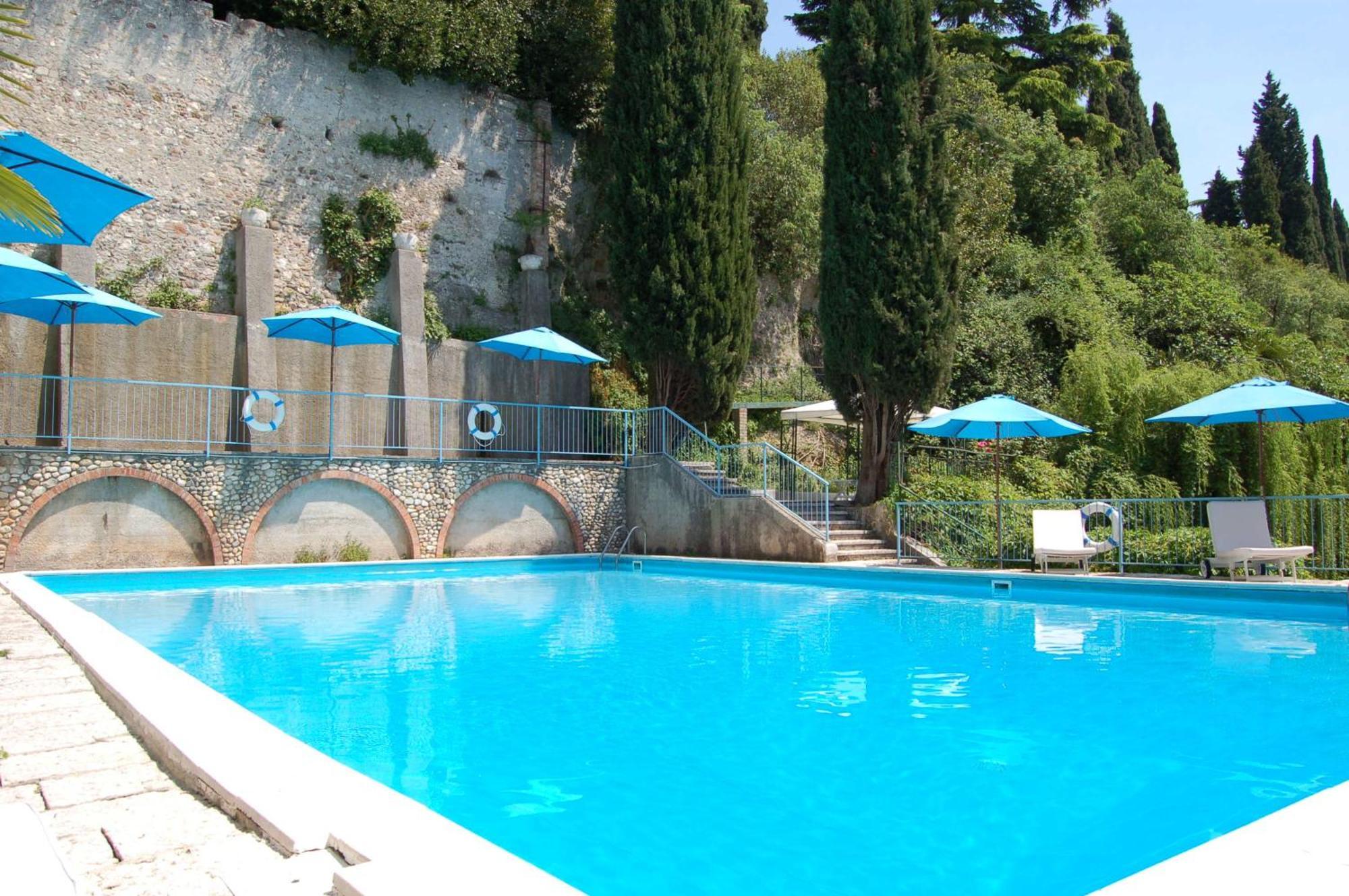 Hotel Broglia Sirmione Bagian luar foto