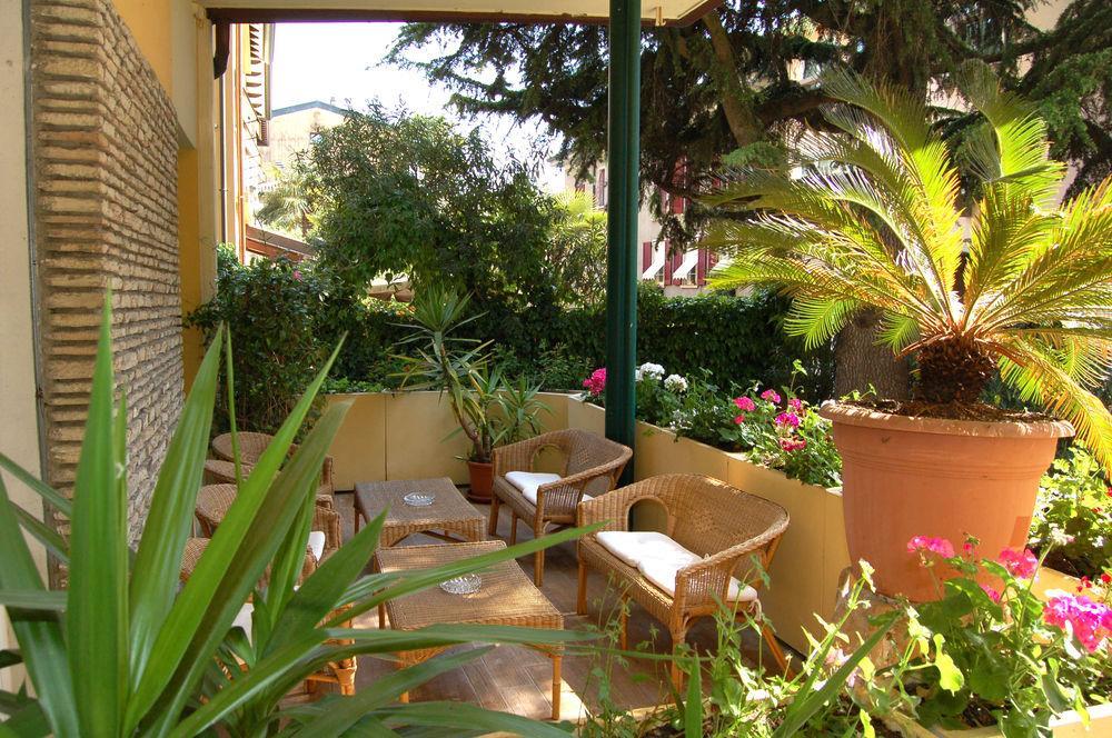 Hotel Broglia Sirmione Bagian luar foto