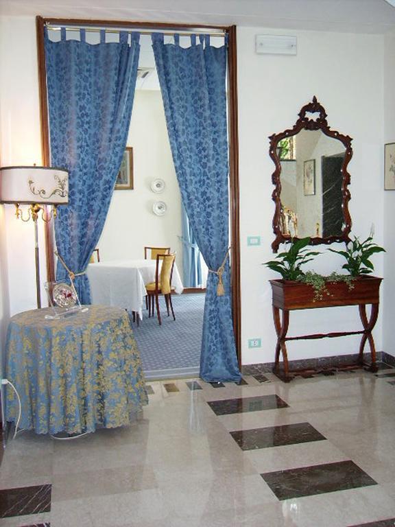 Hotel Broglia Sirmione Bagian luar foto