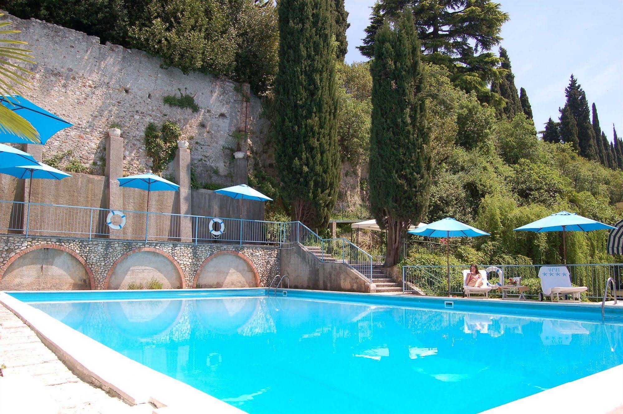 Hotel Broglia Sirmione Bagian luar foto